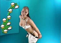 Khokhlushka đặt phim sex bựa nhật bản trong miệng của mèo khiêu dâm nga